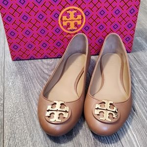 Tory Burch flats 7.5 / Tan flats / Dressy Flats